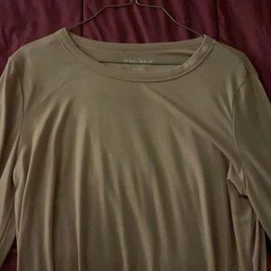 Large Light pink long sleeved t shirt